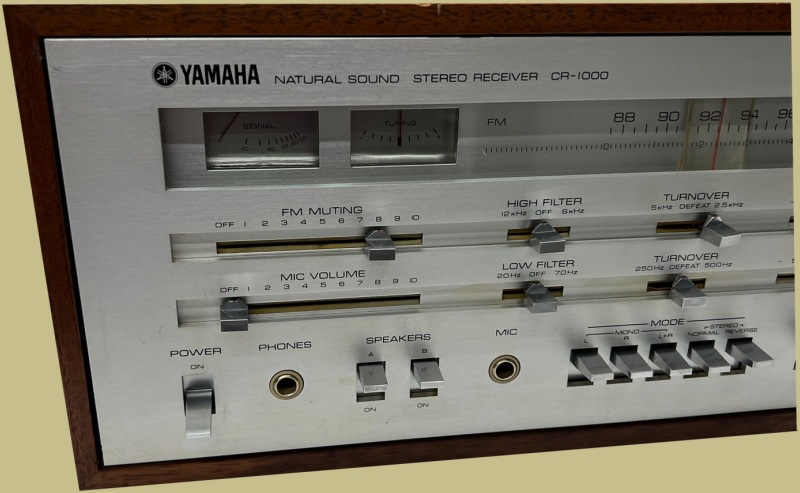 Yamaha CR-1000 Meters